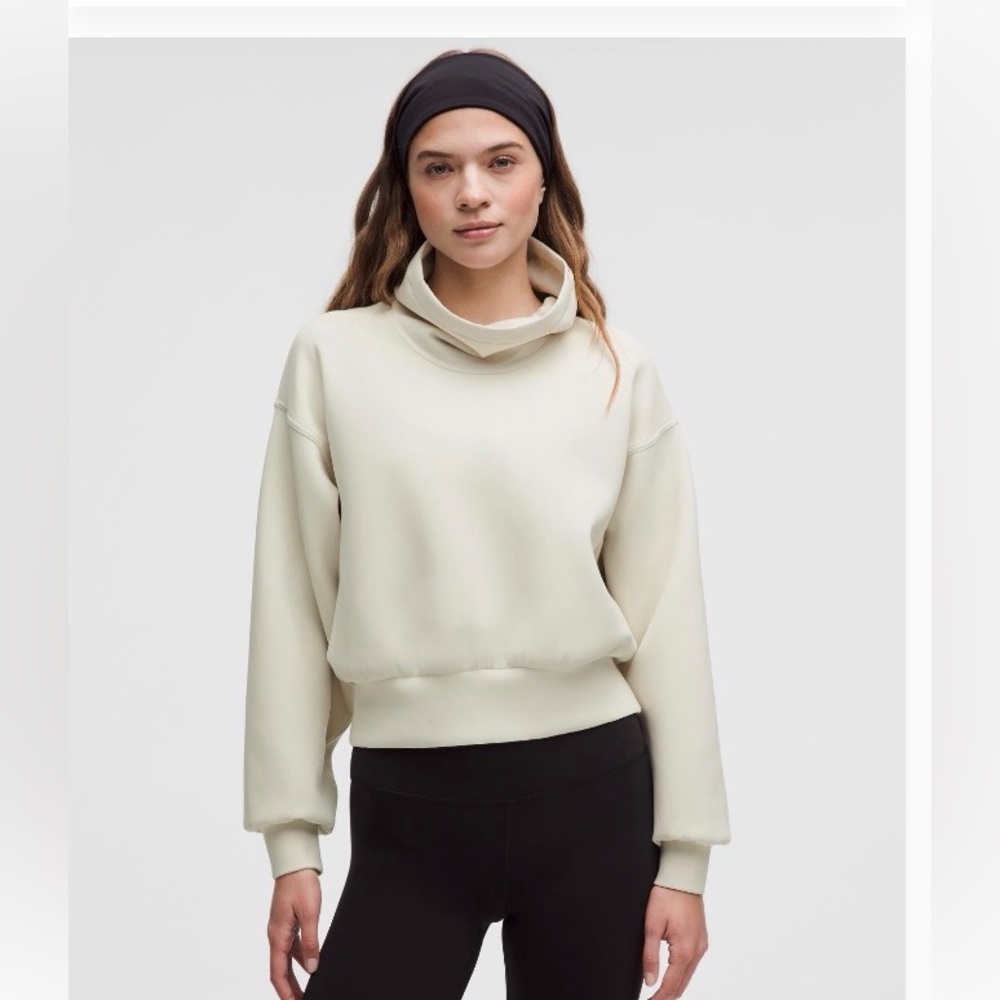 Lululemon Full Flourish Pull Over Sweater